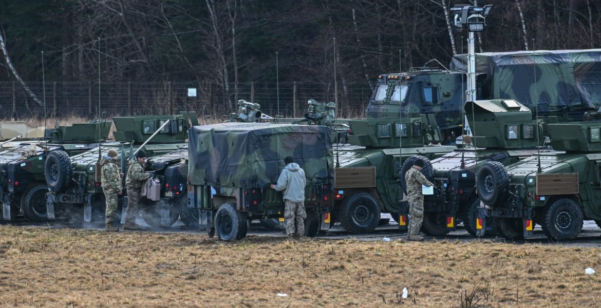 ربع حروب أمريكا خاضتها في الشرق الأوسط وإفريقيا.. دراسة تكشف زيادة “المغامرات” العسكرية لواشنطن