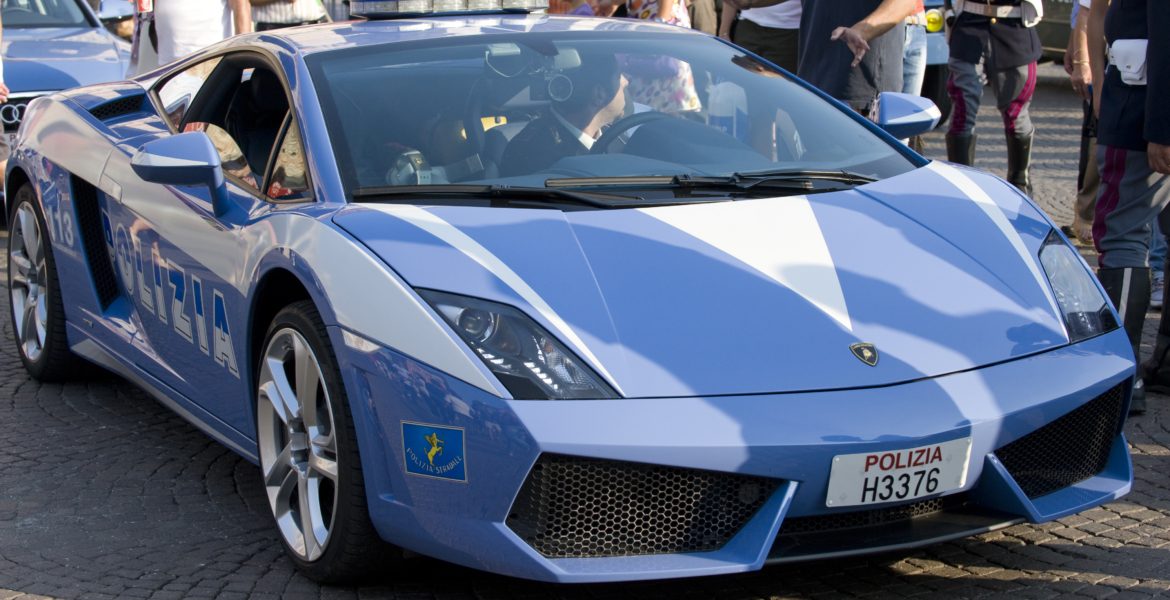 سيارة ميني فيراري تباع بسعر 120 ألف دولار فقط! ستُعرض بمزاد قريباً، وهذه مواصفاتها