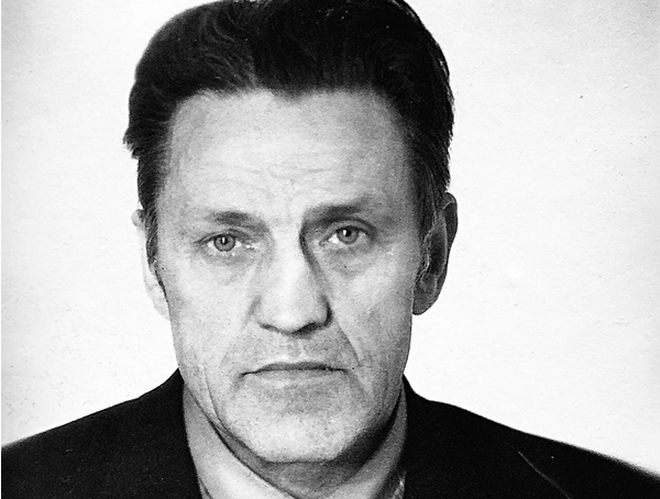 أدولف تولكاتشيف جاسوس المليار ددولار