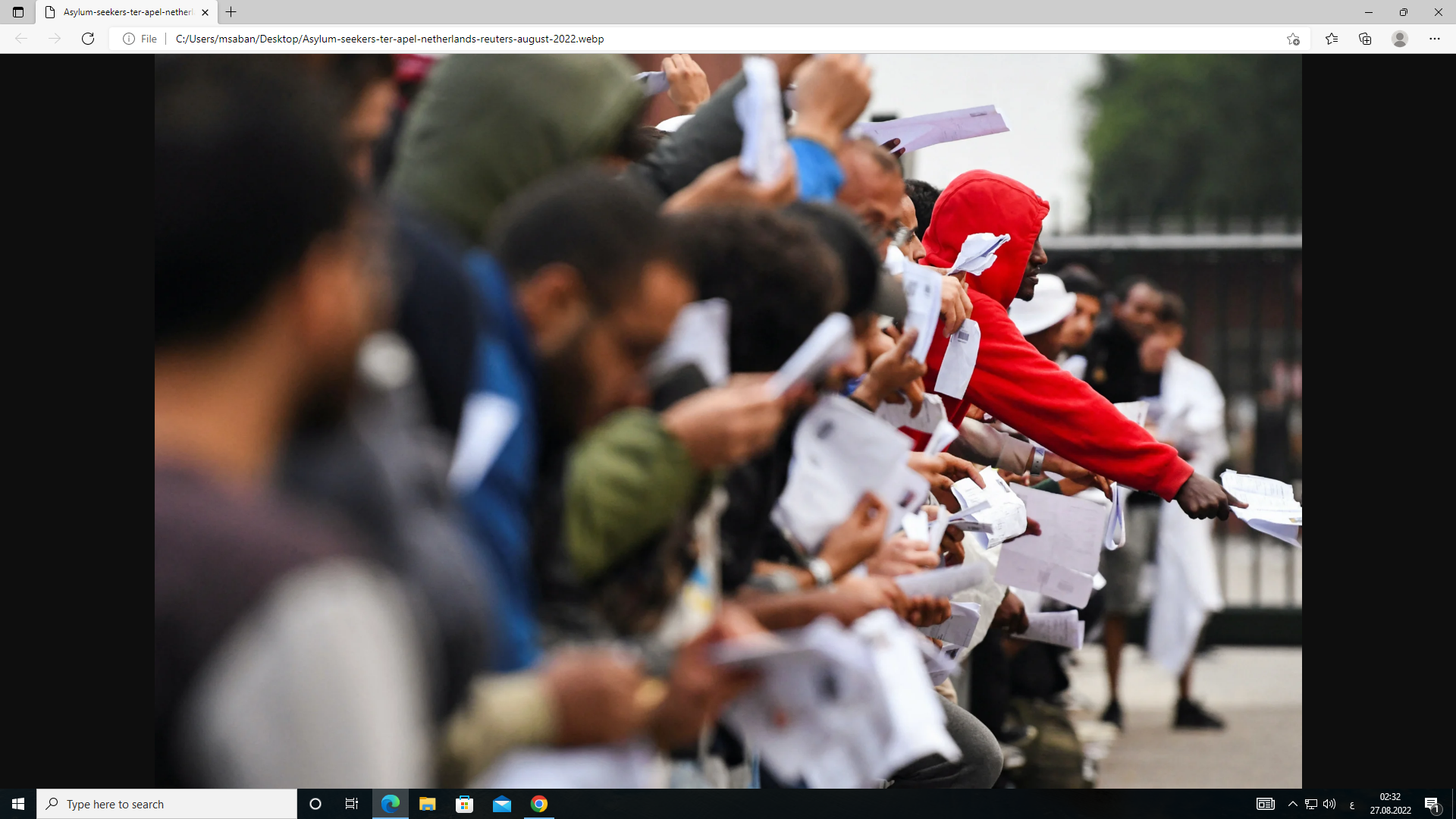 “لا مراحيض نظيفة ونعيش في العراء”! مئات اللاجئين يواجهون ظروفاً قاسية في هولندا ومناشدات للحكومة بالتدخل