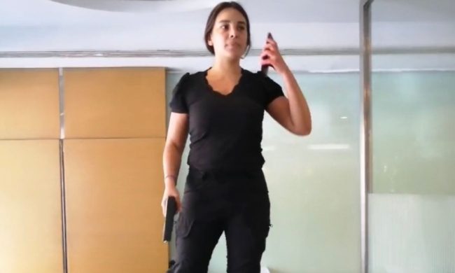 سالي حافظ وظاهرة اقتحام المصارف.. كيف ربح اليأس معركته في نفوس اللبنانيين؟