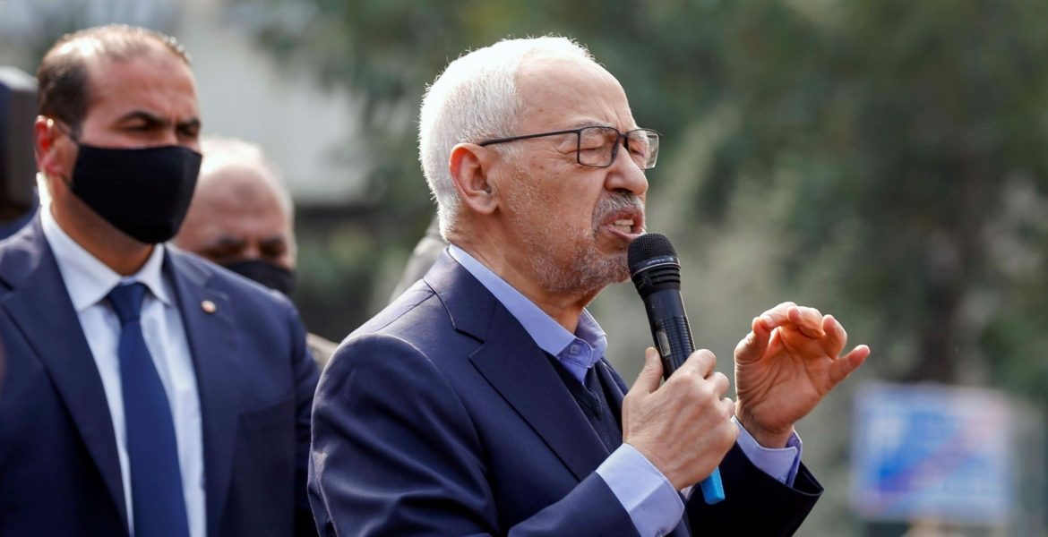 “النهضة” تكشف استدعاء الأمن للغنوشي وعلي العريض للتحقيق.. سيتم استجوابهما حول “إرسال جهاديين إلى سوريا”