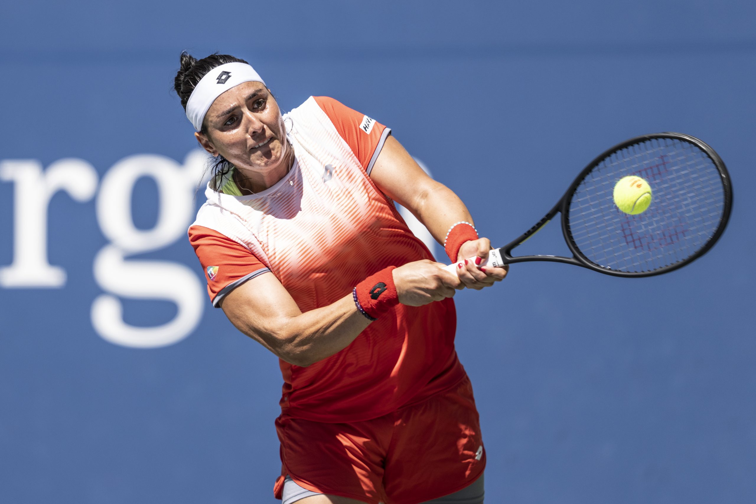 النجمة التونسية أنس جابر (رويترز)