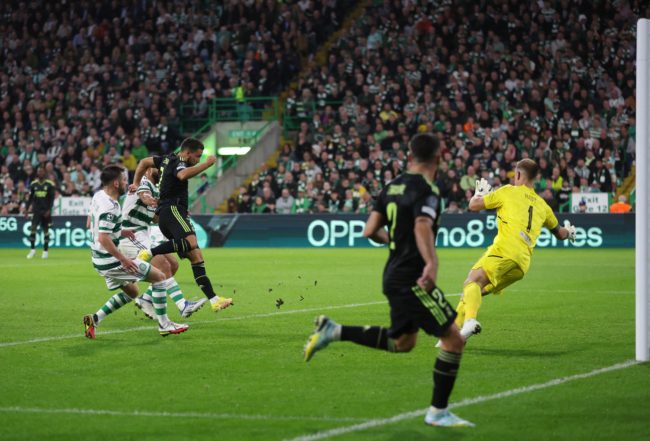 33 لمسة خلال 96 ثانية انتهت بالتسجيل.. هدف “تاريخي” لريال مدريد أمام سلتيك (فيديو)