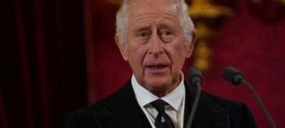 تنصيب تشارلز