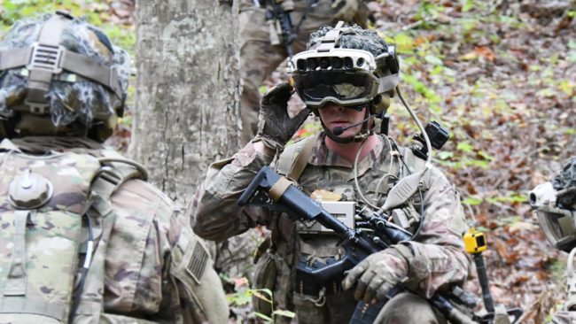 الجيش الأمريكي يجهِّز جنوده بنظارات واقع معزَّز بـ”مزايا مذهلة”.. ما الفارق الذي ستُحدثه في القتال المباشر؟