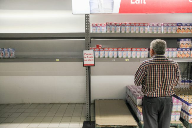 من الشاي حتى السيارات.. كيف تكافح مصر وتونس لسداد فواتير استيراد السلع المتراكمة؟