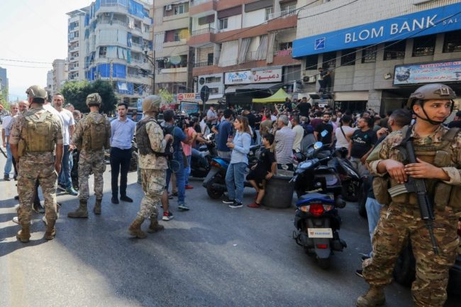 مصارف لبنان تقفل أبوابها احتجاجاً على استمرار الاقتحامات.. وجمعية المودعين تحذّر من سياسة الإضراب
