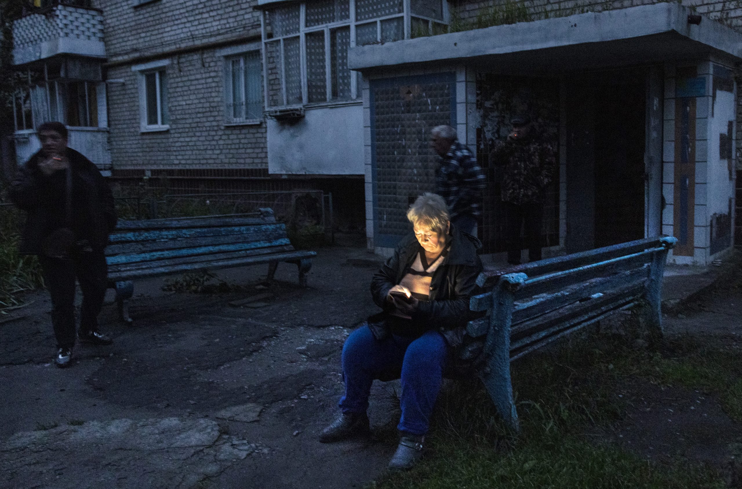 أوروبا على موعد مع أزمة جديدة في الشتاء.. رويترز: انقطاعات محتملة لشبكات الهواتف المحمولة والتيار الكهربائي