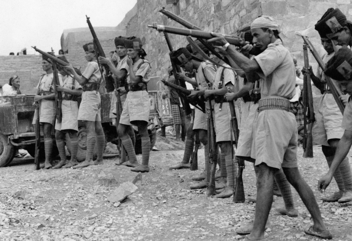 احتلوا عدن وخاضوا حرباً سرية في الشمال.. التاريخ الاستعماري البريطاني في اليمن