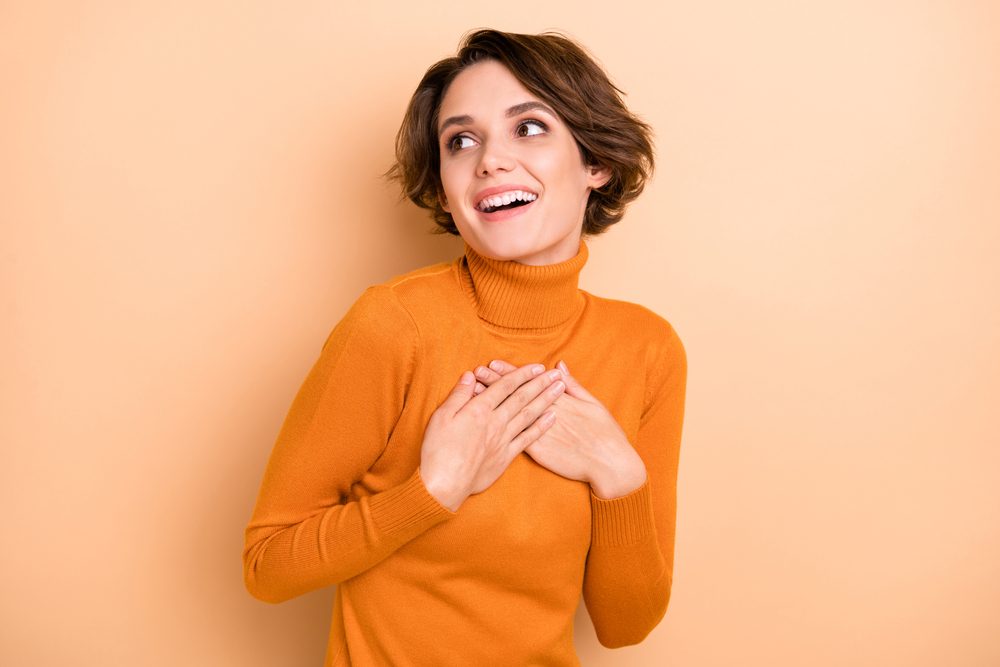 من الضروري العمل على الشعور بصورة جيدة عند تلقي المديح - ShutterStock