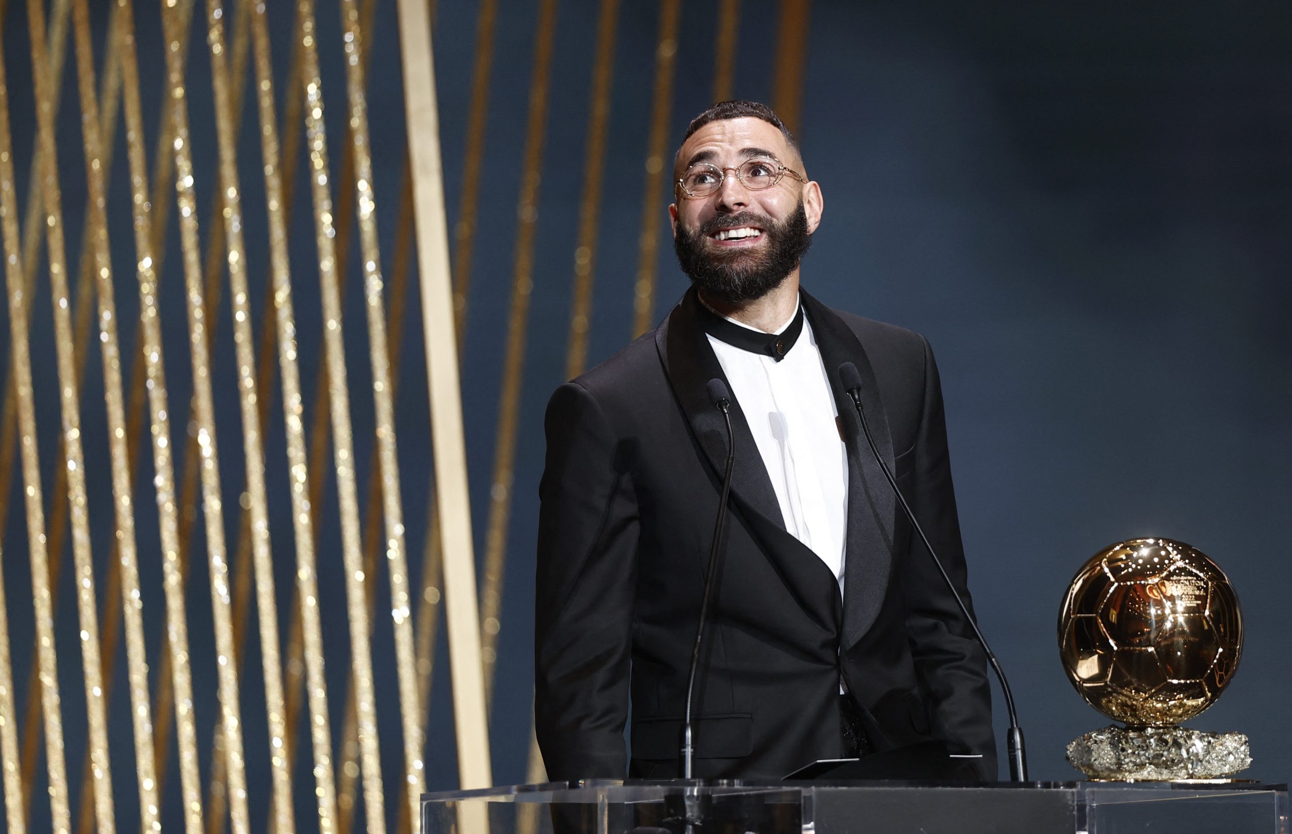 فالبوينا يعلق على فوز بنزيمة بالكرة الذهبية (رويترز)