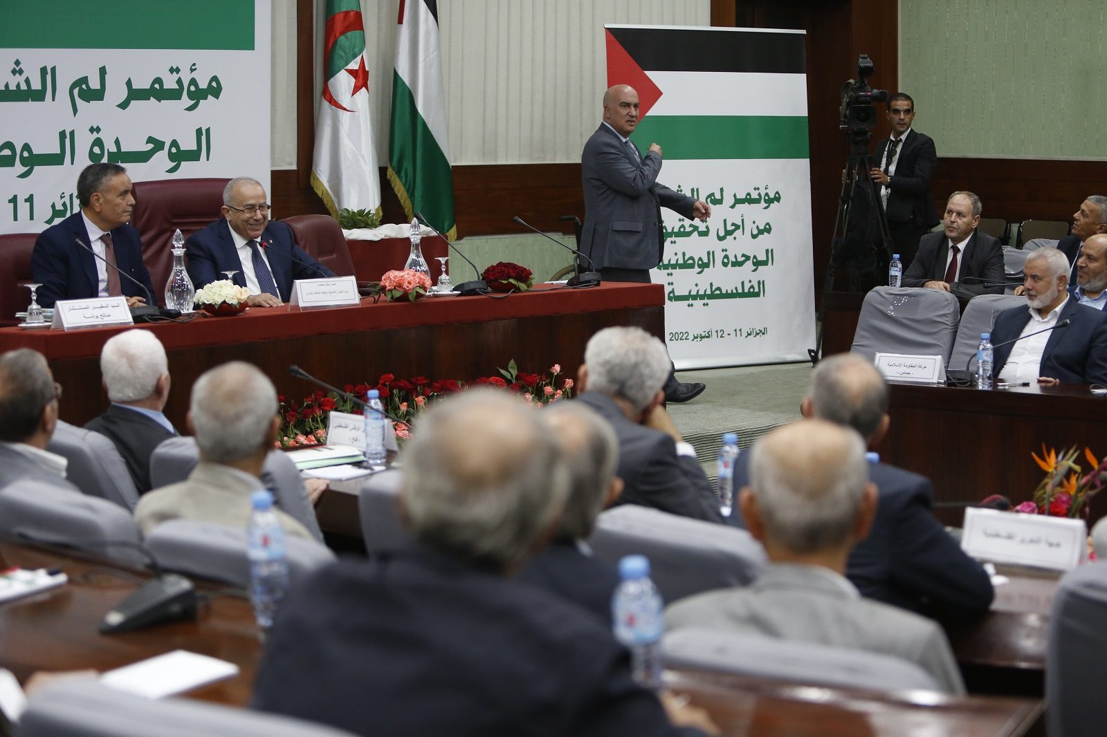 الفصائل الفلسطينية تتفق على وثيقة الوفاق الوطني الجزائري - Shutter stock