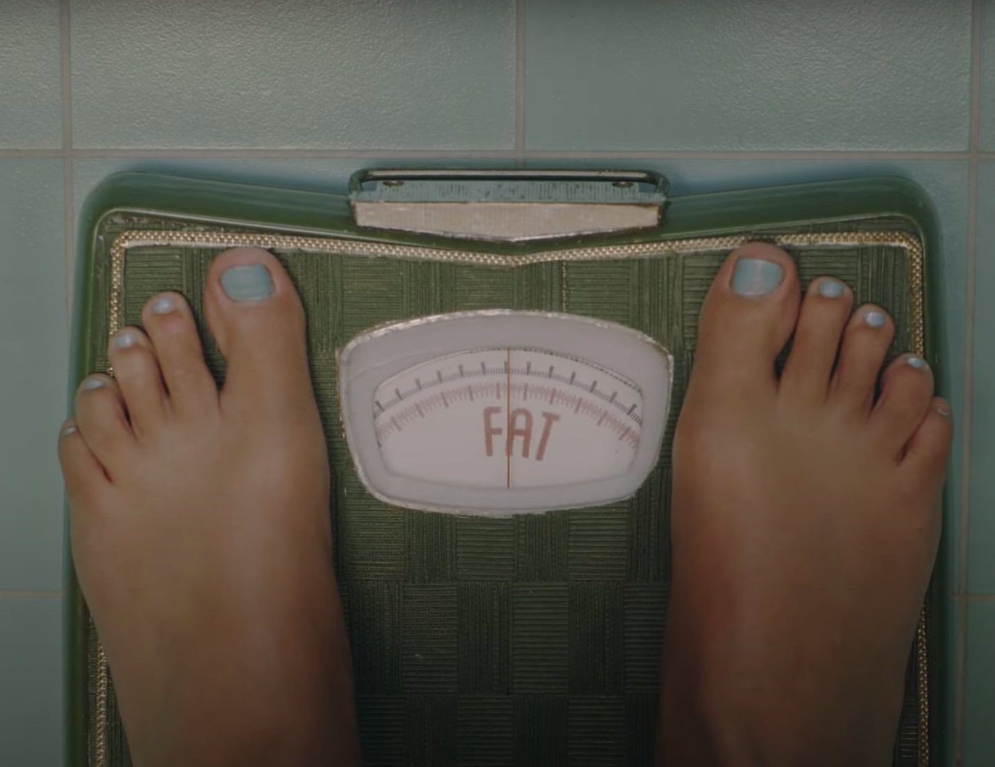 Social Media/ تايلور سويفت في المشهد المحذوف من فيديو كليب أغنية Anti Hero