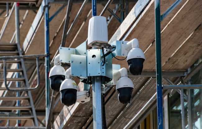 تخترق الكاميرات وتزور المشاهد! تفاصيل شركة سيبرانية جديدة أسسها جنرالات في جيش الاحتلال