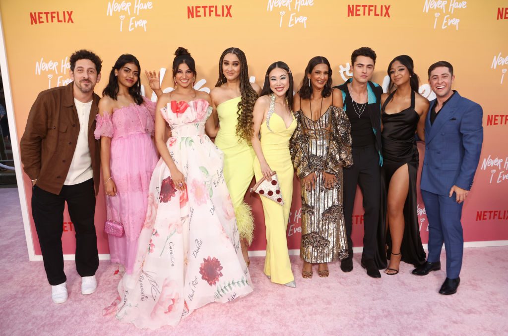 نجوم مسلسل Never Have I Ever بالعرض الأول للموسم الثالث في لوس آنجلس/ Getty Images