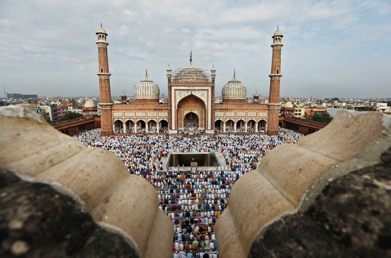 مساجد الهند تواجه خطر الهدم.. الهندوس يريدون تكرار كارثة مسجد “بابري”، وحكومة مودي تمهّد لهم الطريق