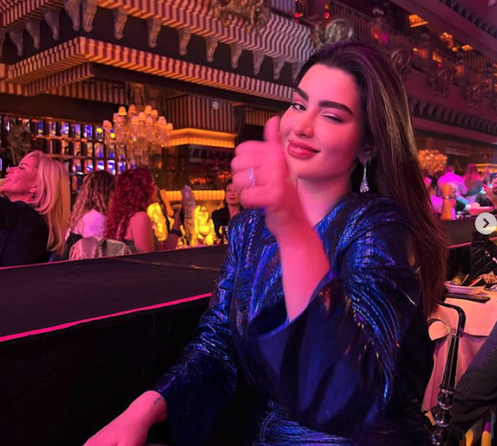 الفاشينستا الكويتية روان بن حسين