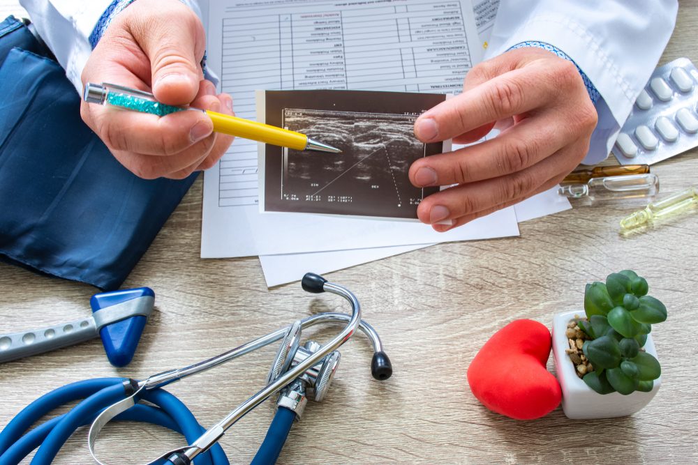 المرض عادة ما ينتقل بشكل جيني متوارث وليس قابلاً للعدوى مثلاً - ShutterStock