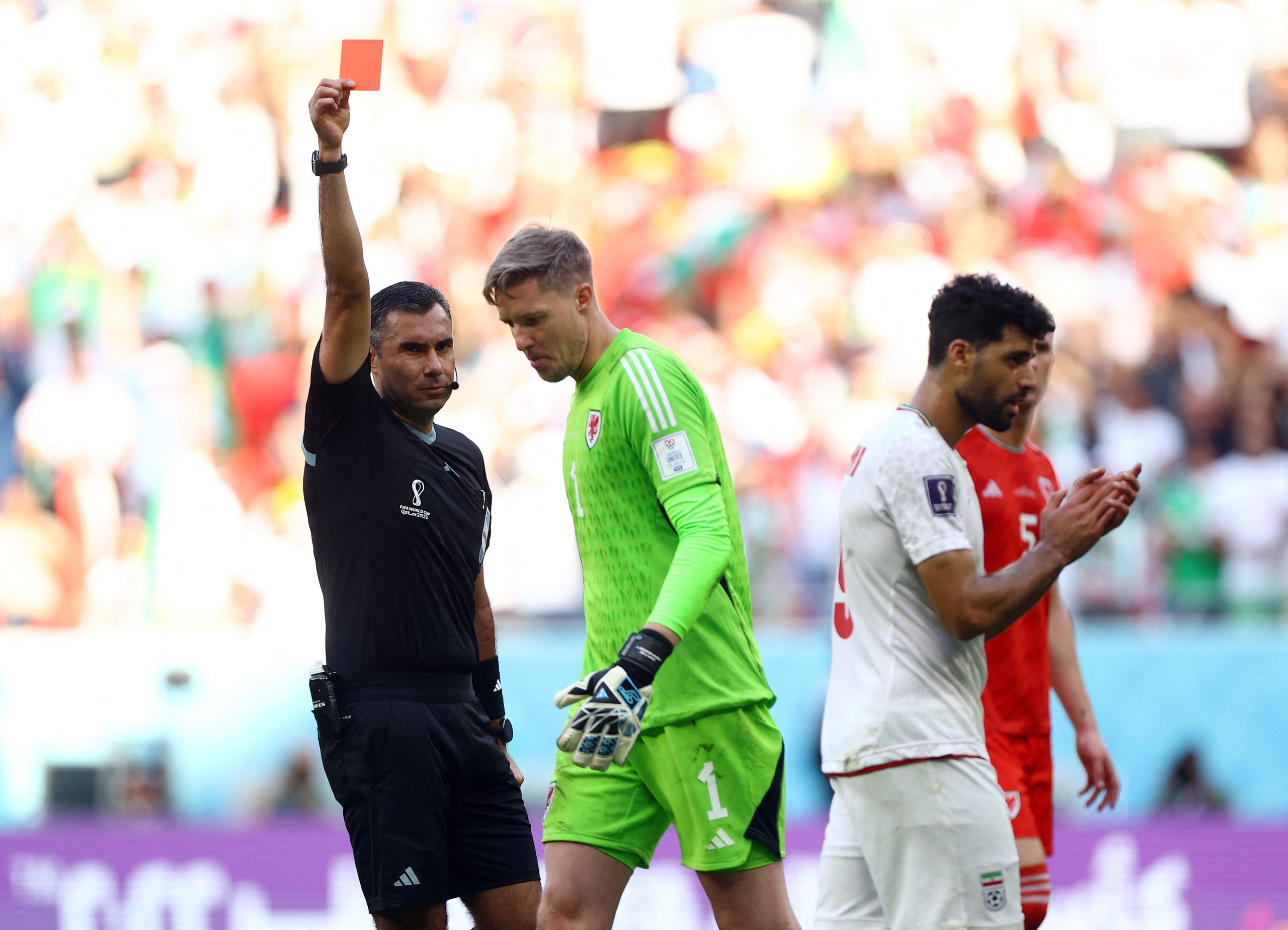 مع فرض الفيفا السرية على المبلغ حتى الآن.. شبكة أمريكية تكشف ما سيتقاضاه الحكام خلال كأس العالم