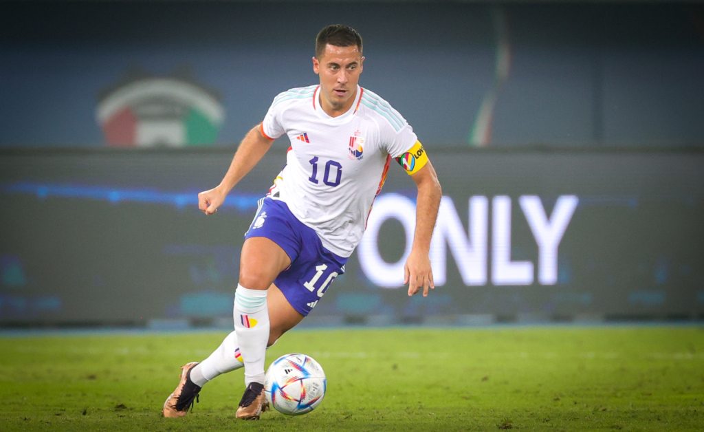 سمنة هازارد تثير صدمة قبل كأس العالم (رويترز)