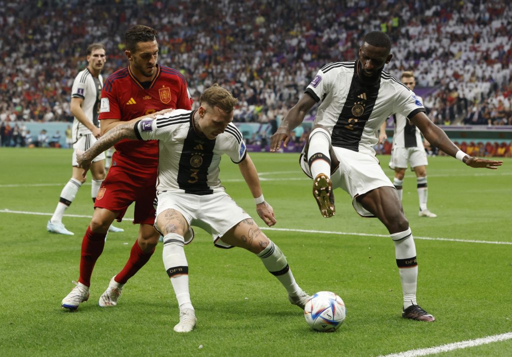 تعادل ألمانيا وإسبانيا في كأس العالم (رويترز)