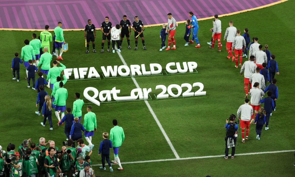 أسطورة ليفربول يهاجم الإعلام الإنجليزي (رويترز)