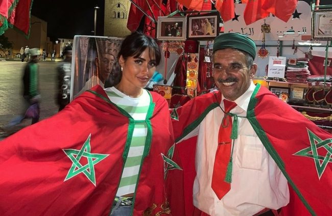 نطقت الشهادتين في مسجد فرنسي وزارت البيت الحرام.. نجمة تلفزيون الواقع الفرنسيّة مارين الحيمر تعلن إسلامها