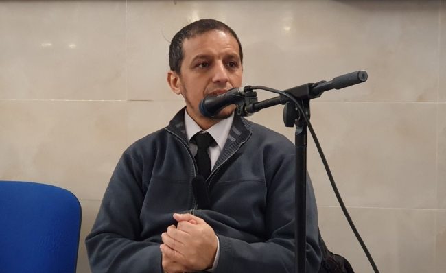 بلجيكا تقرر ترحيل الإمام المغربي حسن إيكويسن الملاحَق من فرنسا.. باريس تريد إرساله لبلده