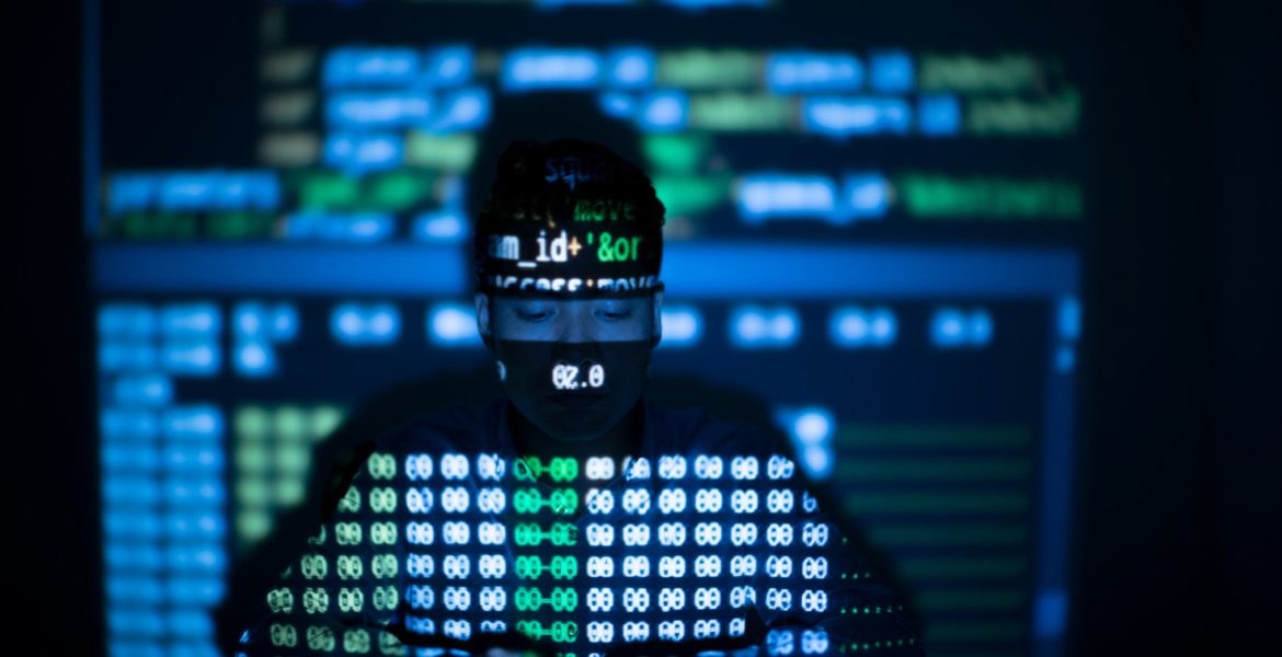 هجوم إلكتروني يشل حركة دولة صغيرة قرب أستراليا.. الحكومة لجأت لاستعمال الأقلام والأوراق والآلات الكاتبة