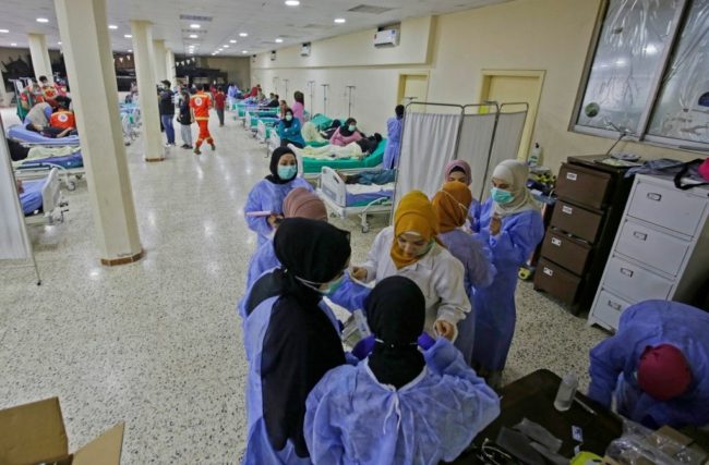 فقراء بلبنان يشربون مياهاً ملوثة رغم تسببها بالكوليرا.. يدخلون المستشفيات بالمئات وبعضهم فقد حياته