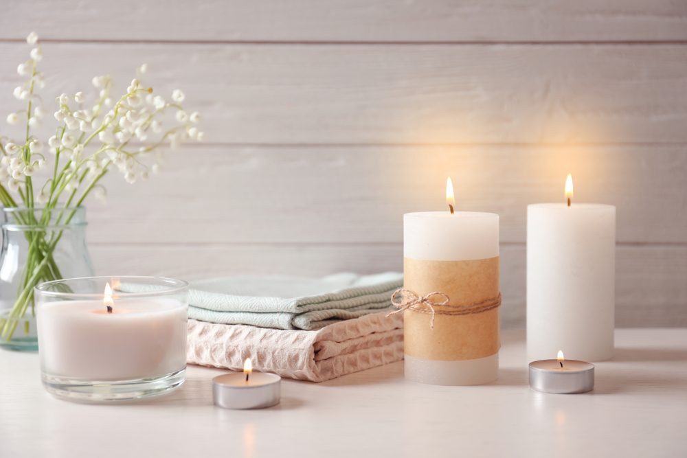 shutterstock\ الشموع المعطرة