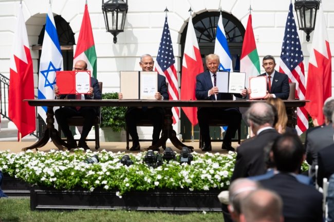 وثائق وزارة العدل الأمريكية: كيف استخدمت البحرين اتفاقية التطبيع لمغازلة صنّاع القرار في واشنطن؟