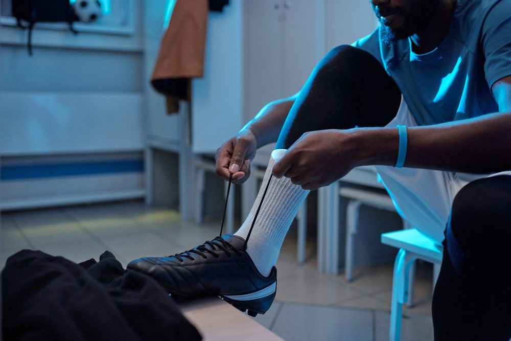 لا يمكن للاعب كرة قدم أن يصبح نجماً محترفاً بين ليلة وضحاها - ShutterStock