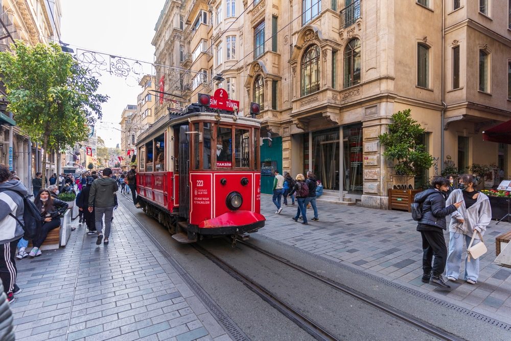 انفجار شارع الاستقلال