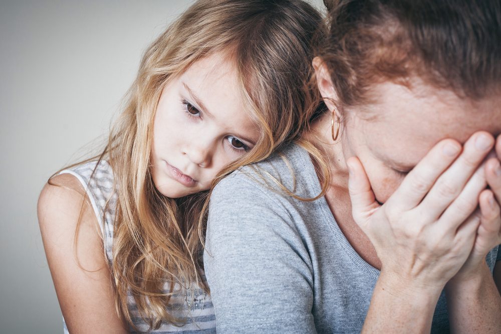 مهما حاولت، لن ترضي والدتك النرجسية/ ShutterStock