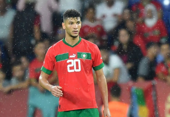 أصبح أول لاعب إفريقي يسجّل في مباراة تحديد المركز في المونديال.. أشرف داري أفضل مدافع في دوري أبطال إفريقيا