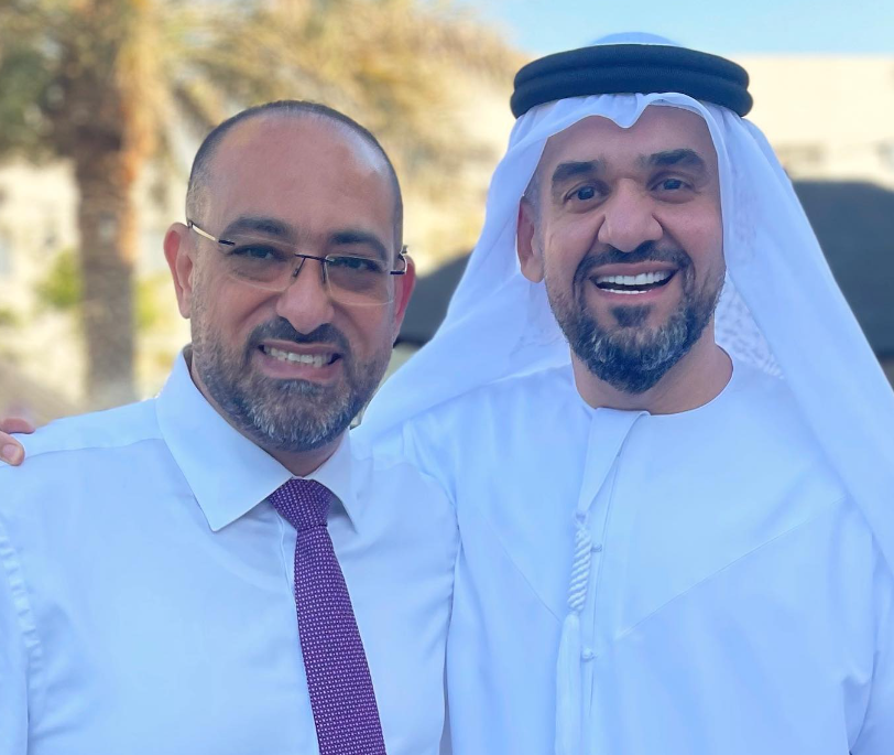 حسين الجسمي رفقة مدير أعمال يوم حفل زفافه| مواقع التواصل