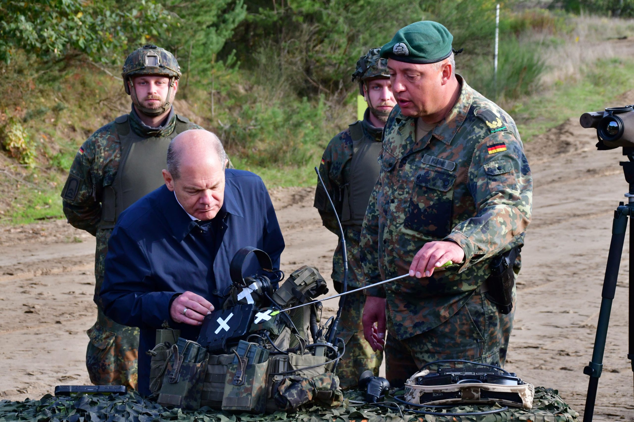 ألمانيا معدات دفاعية