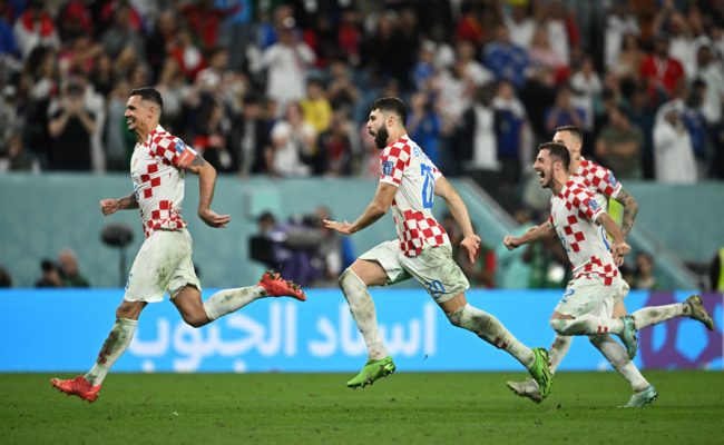 كرواتيا تُعطّل الكمبيوتر الياباني في كأس العالم.. فازت بركلات الترجيح وبلغت ربع النهائي