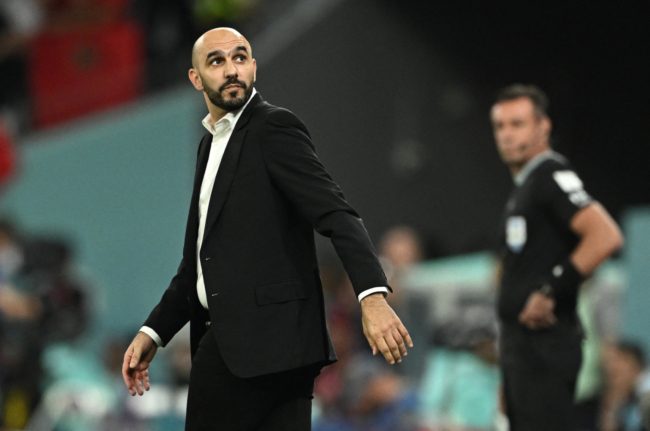 “قدمنا أفضل ما لدينا”.. مدرب المغرب في أول تعقيب بعد المباراة: عندما تخطئ أمام فرنسا تدفع الثمن فوراً
