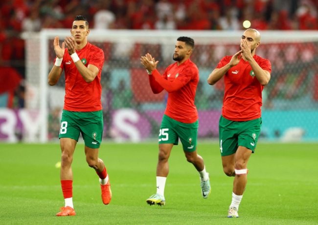 مصطفى حجي يشارك بجهود الإنقاذ.. لاعبو منتخب المغرب يتبرعون بالأموال لضحايا الزلزال