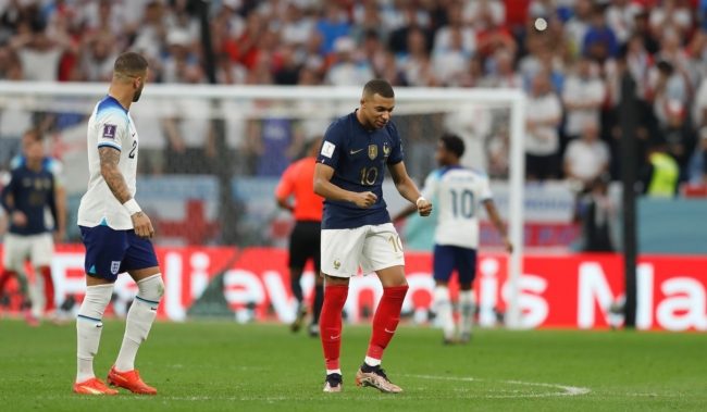 أكثر من 20 مليون مشاهدة لمباراة فرنسا وإنجلترا.. لوموند: رقم قياسي رغم دعوات مقاطعة مونديال قطر