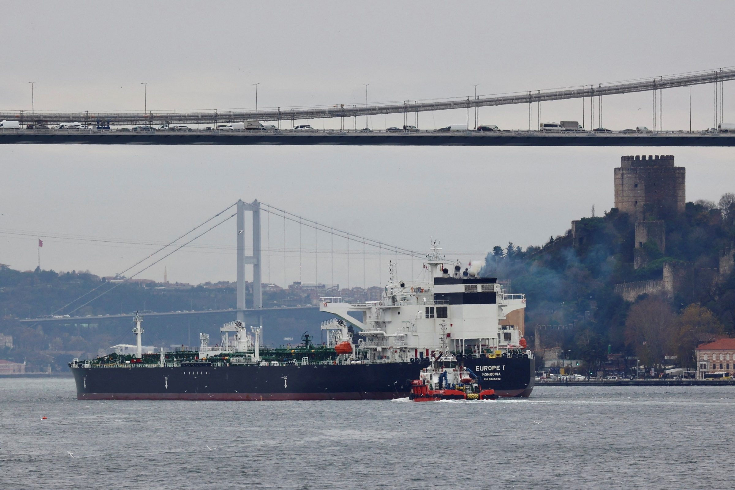 تركيا البوسفور ناقلة نفط