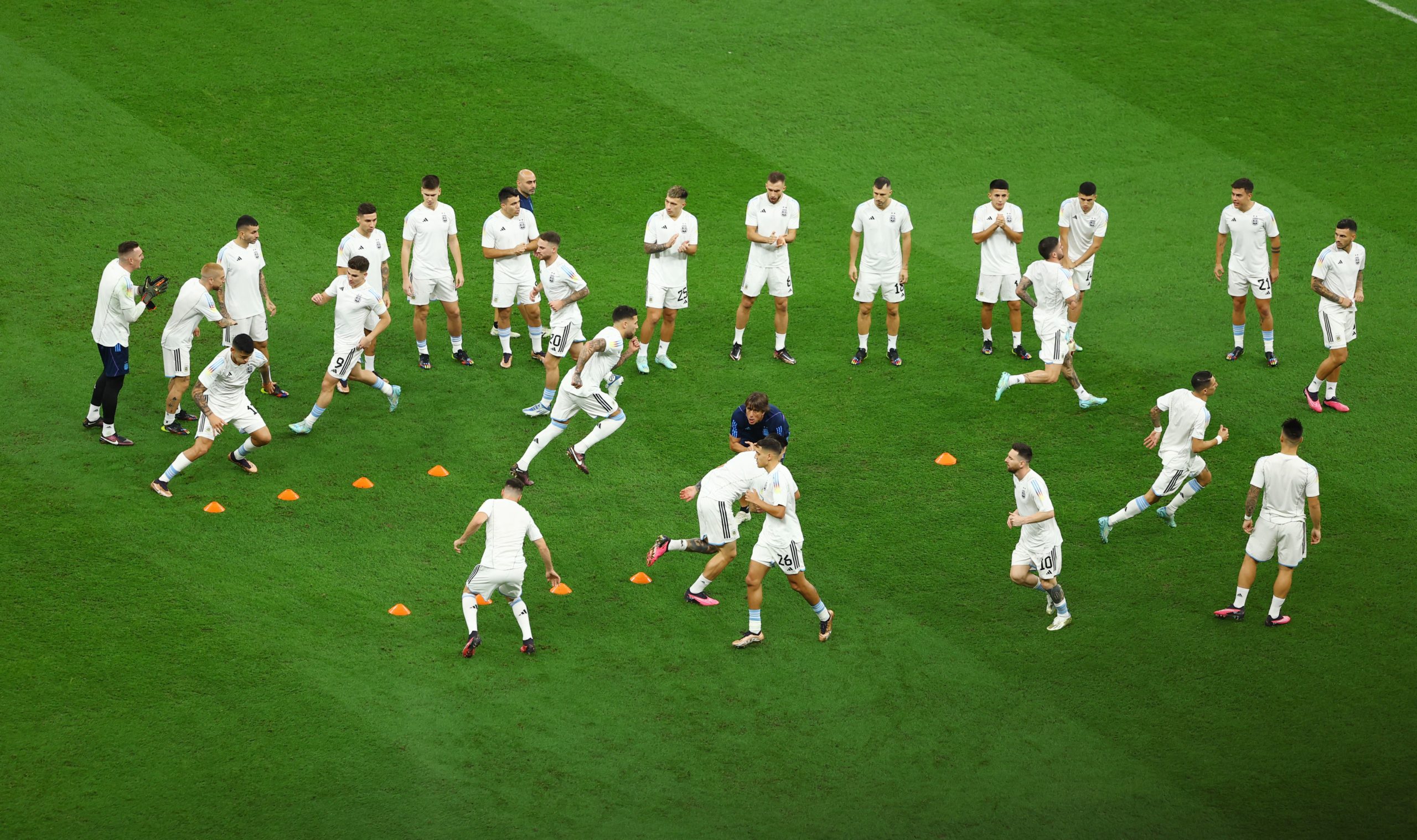 رويترز/ ضربة قاسية تتعرض لها الأرجنتين في اللحظات الأخيرة