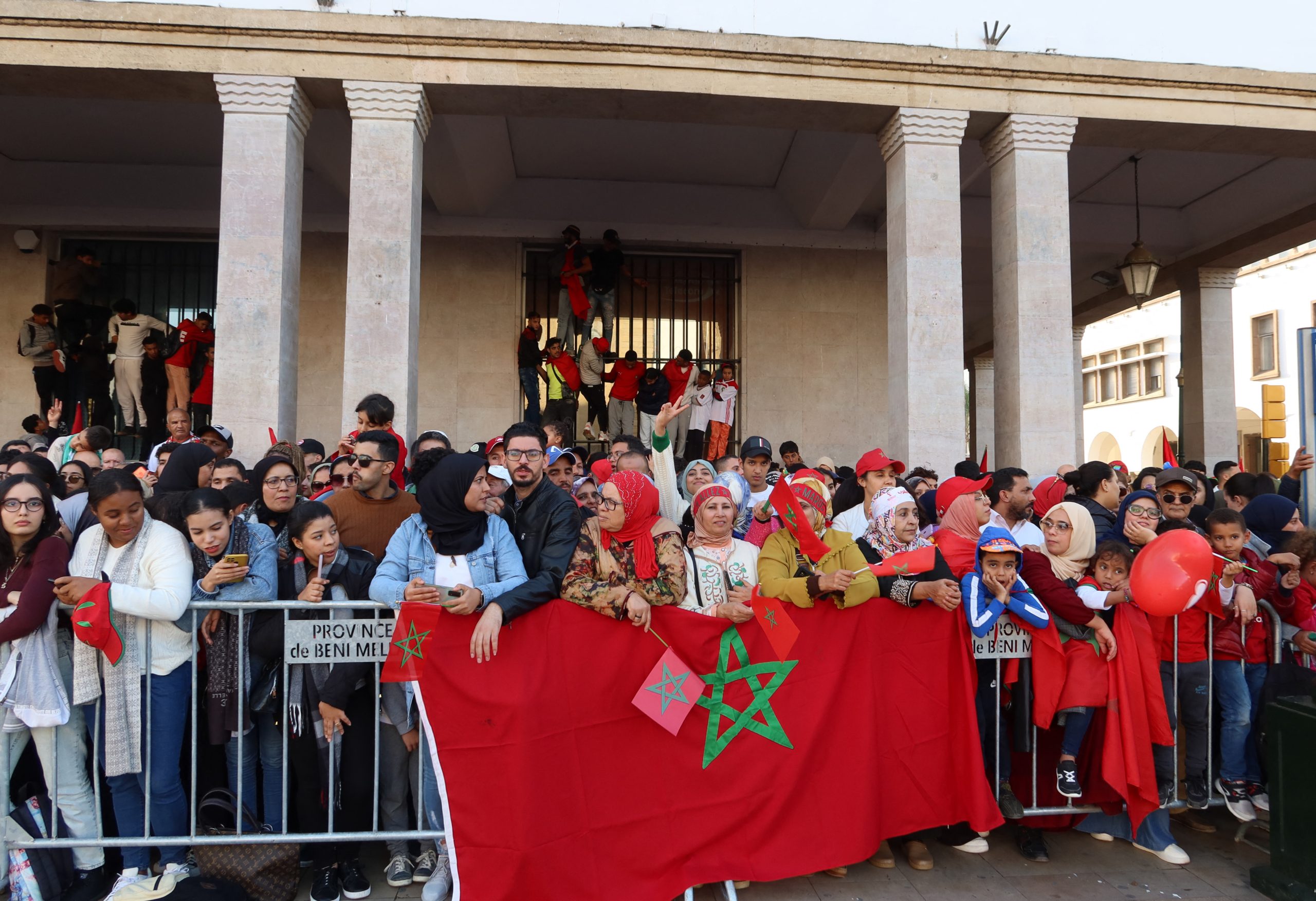 مشجعة تطلب الزواج من صابيري (رويترز)