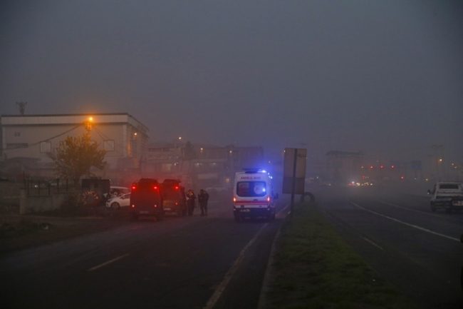 إصابة 8 من عناصر الشرطة التركية في انفجار.. استهدف حافلة للأمن جنوبي البلاد