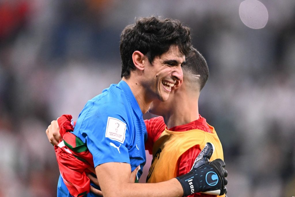 موقف رائع للحارس ياسين بونو - gettyimages