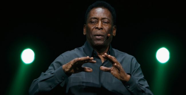 كان وزيراً واتُّهم بدعم انقلاب عسكري في البرازيل.. ماذا تعرف عن بيليه السياسي؟