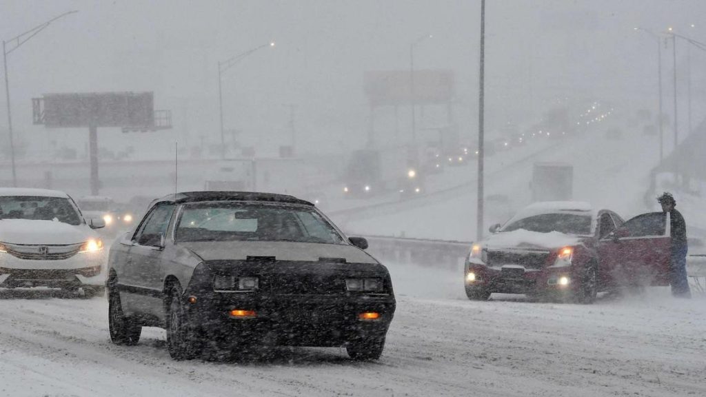 عاصفة ثلجية- أرشيف- رويترز